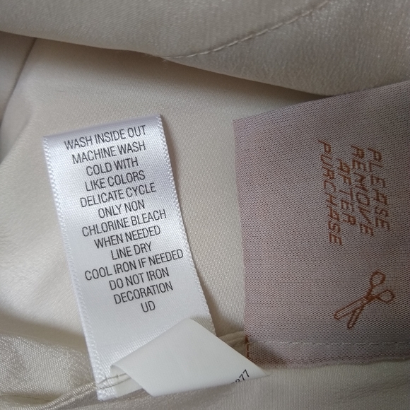 Vera Wang Blouse - Picture 4 of 5